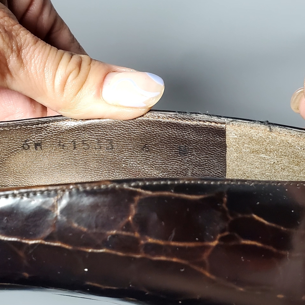 Stuart Weitzman Size 6 Crocodile Embossed Patent … - image 7